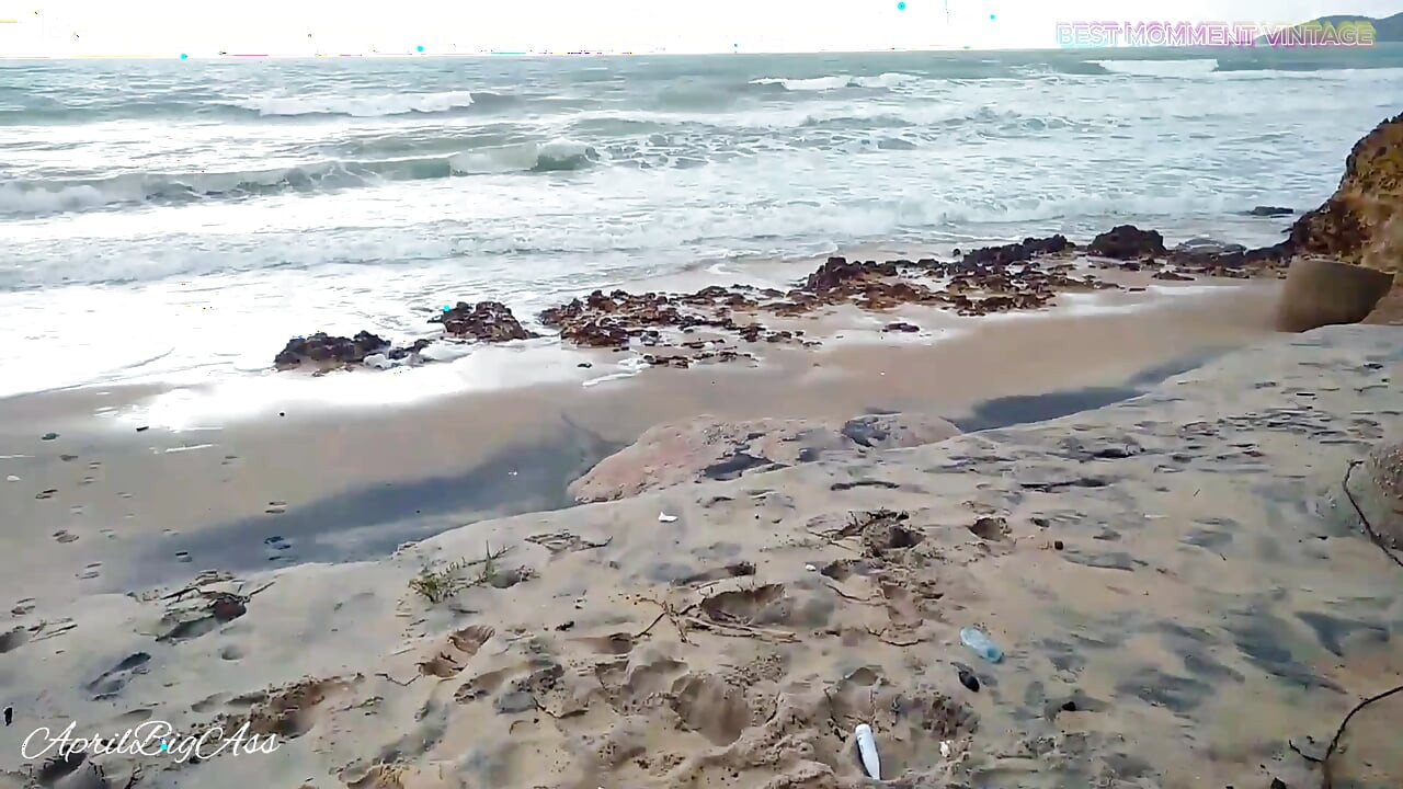 Vintage moments, drinking pee on the beach, posts "high risk" over 5 liters of pee!! VOL 2