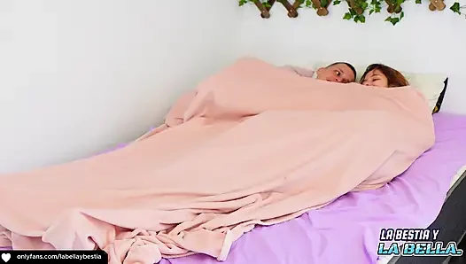 Amateur lässiger und selbstgedrehter sex 18 jahre alt !! Ins gesicht heißes echtes paar