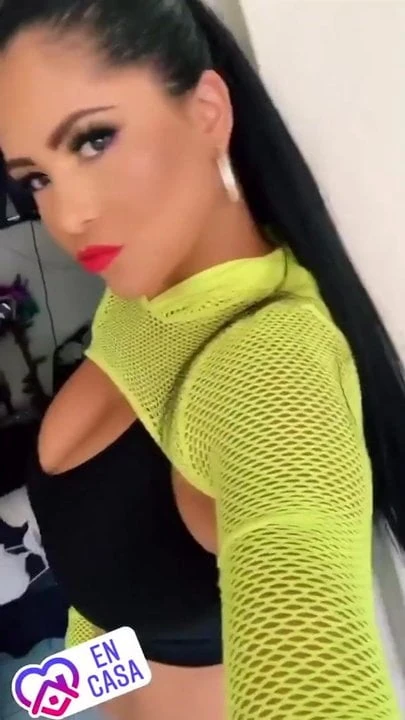 Linda Zuleika rica mami