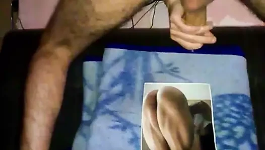 instagram model bilinmeyen Cumming