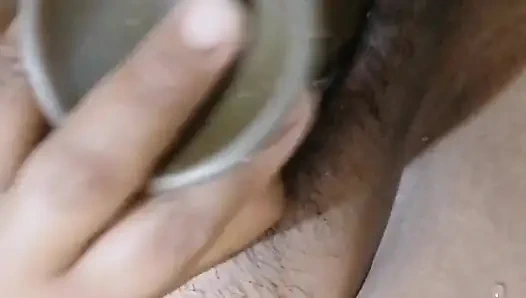 Modo puta para que me vean como me corro dan termino mojando todo