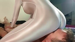 Facesitting, Oh My God She Can’t Stop Pissing and Squirting in His Face