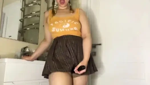 Curvy girl Jusielussie hardcore fucking in the bathroom