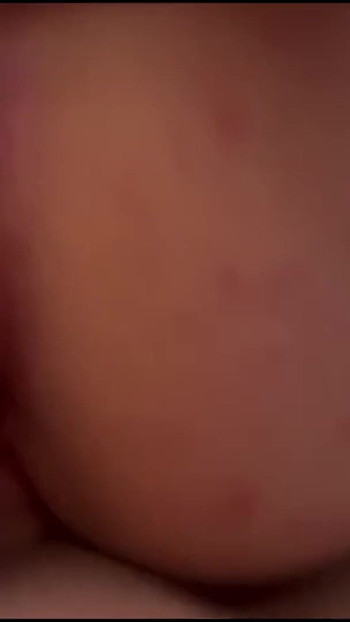 Detik hebat dari "Kandungan video pertama saya panas panas"