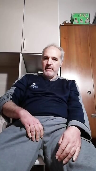 Cum for an Italian