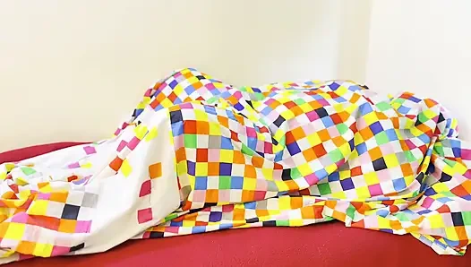 Tamilisches heißes bhabhi wird vom nachbarn gefickt, verschlingt ni Assi und ejakuliert ep-2