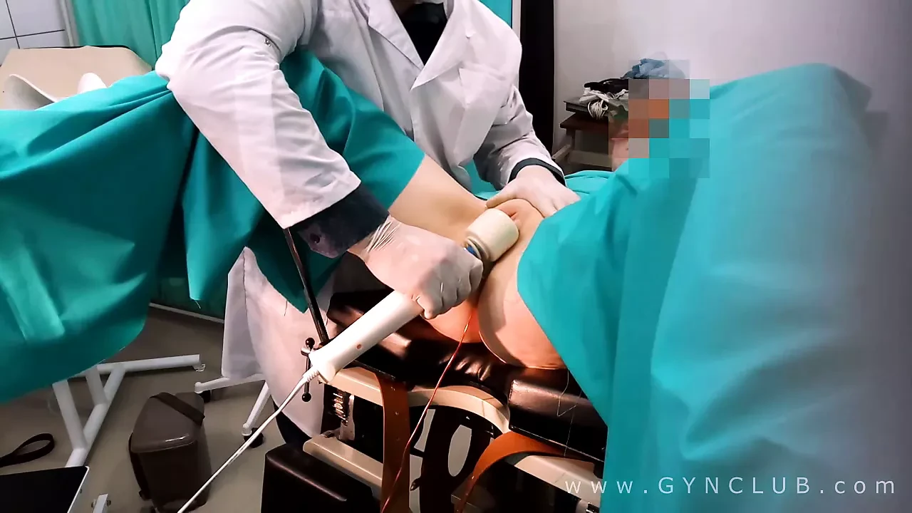 Ginekoloka muči ženu | xHamster