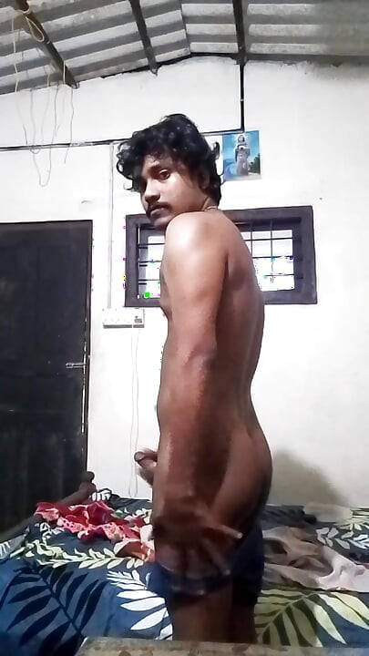 Young guy fap in room underwear by putting