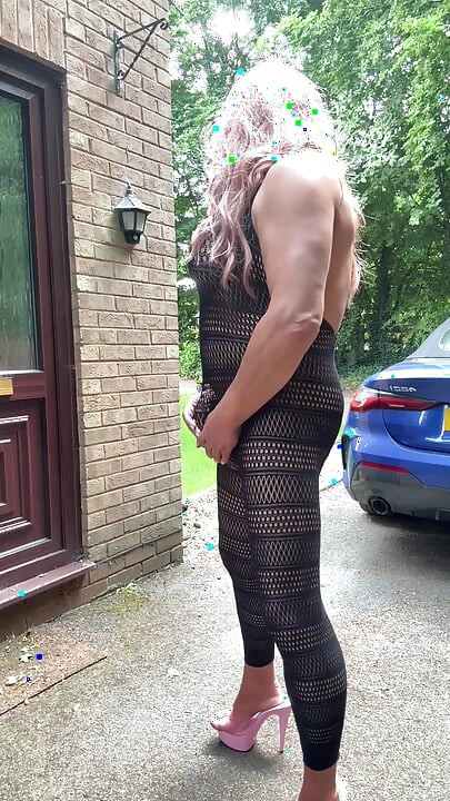 Sexy Crossdresser kellycd2022 in sexy black catsuit and heels