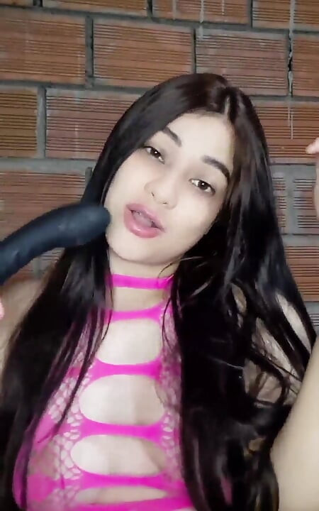 Rubbing the Stepsister's Clitoris and Vagina Until Orgasm