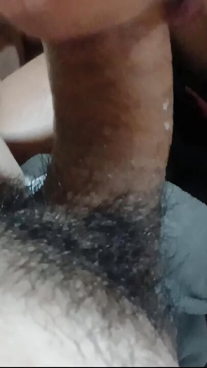 menina ama chupar até gozar