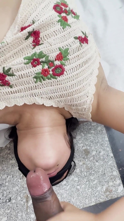 彼女はただヤリたくなるためだけに学校をサボった