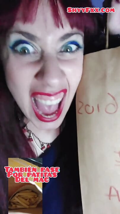 Shyyfxx Vlog déballe une journée de plaisirs terrestres, de cadeaux de soi et de sodomie de Sailor Moon