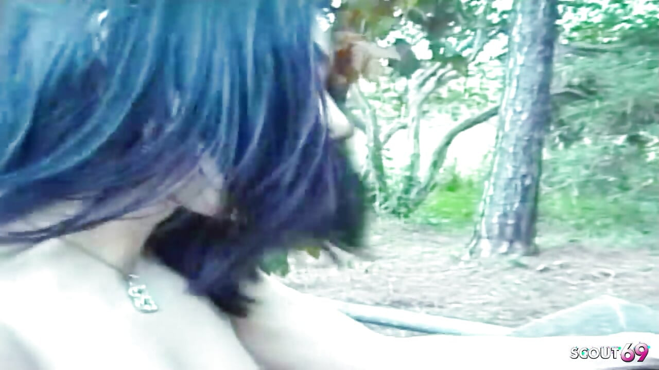 人妖第一次在户外操新男友肛交