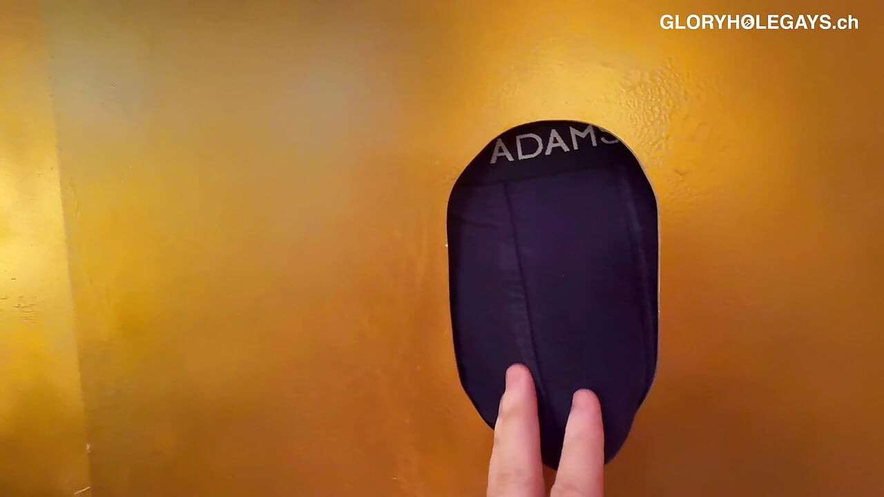 Moist, hard, intense - a real gloryhole experience