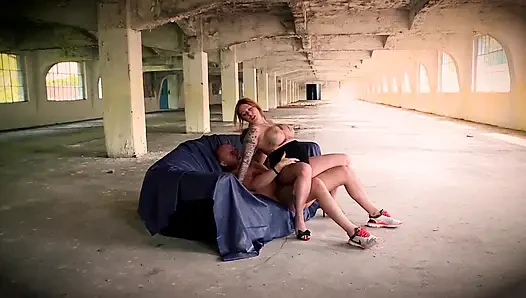 Sexy tattooed big boobs chick squirts at the end