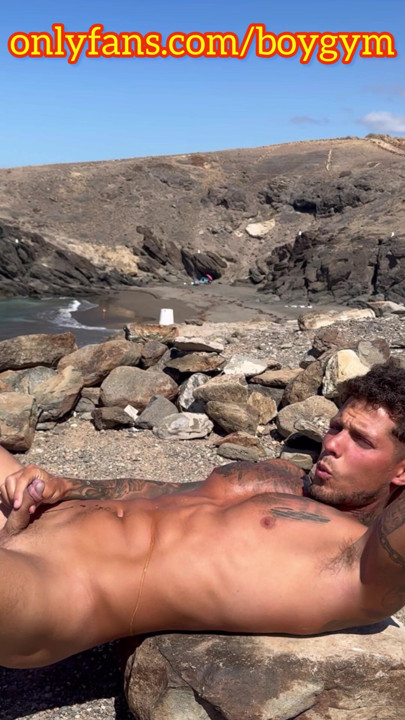 PISSING MYSELF in a PUBLIC PLACE