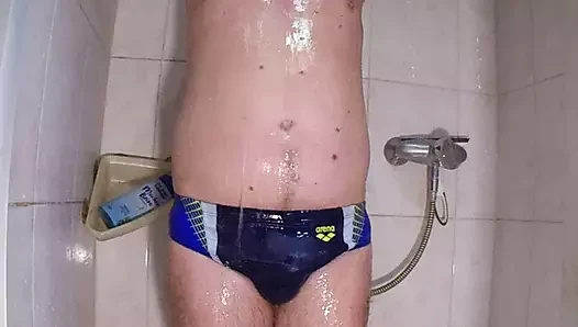 Duş altında eğlence