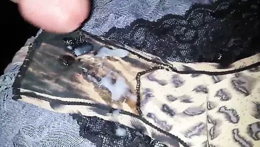 cum panty  der Nachbarin