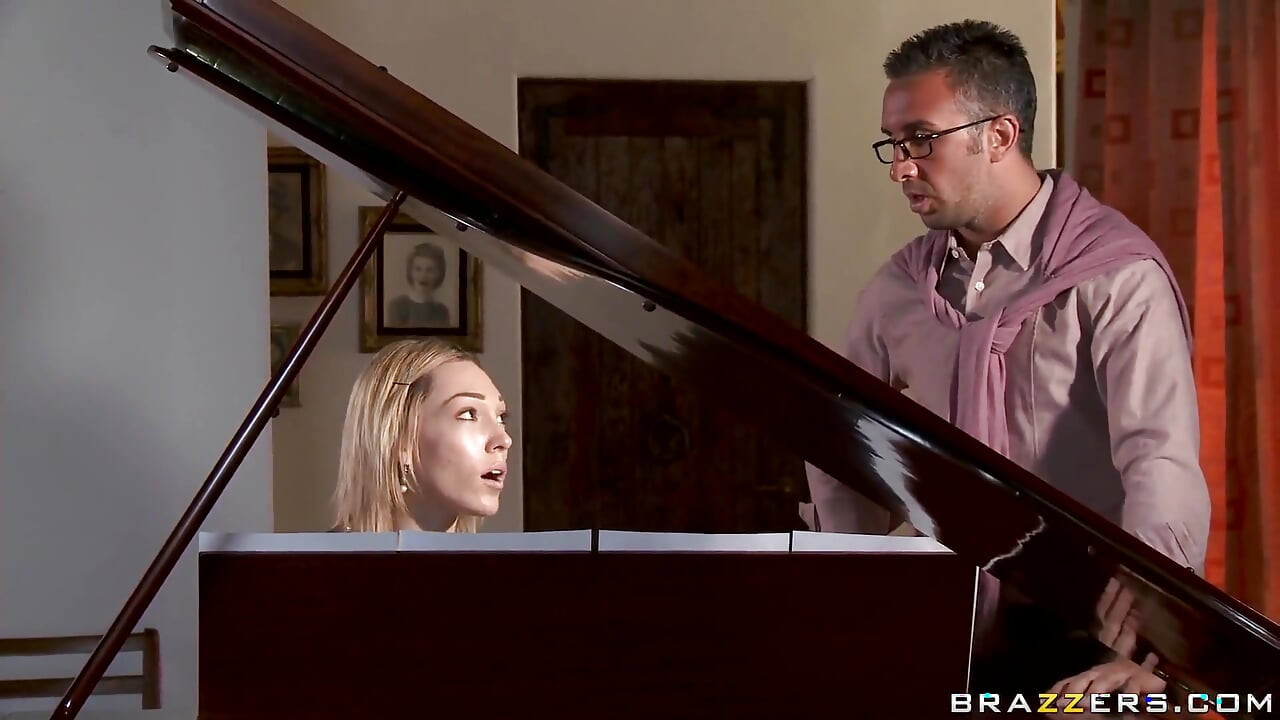Teens Like It Big - Porking the Piano Professor