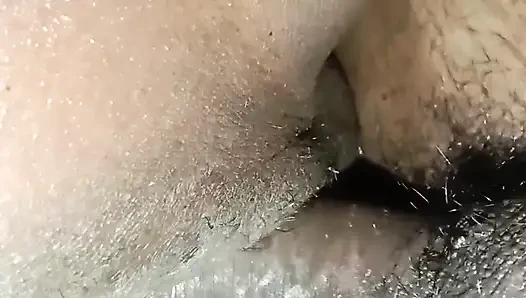 Üvey kayınbiraderi geceleri onunla buluşması için üvey erkek kardeşini aradı