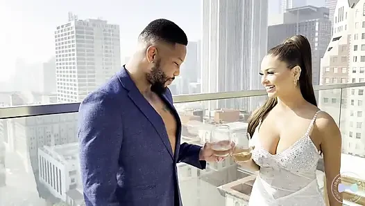 Busty PAWG Cheats on Boyfriend for Nye Again with BBC