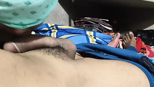 Hintli amcığımı sikiyor