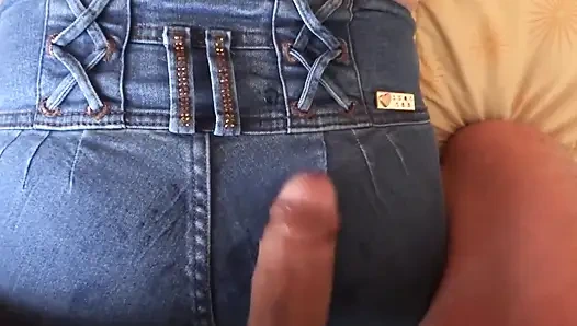 Stepmother enjoys the huge cock of her stepsons friend, he moans for him to fuck her