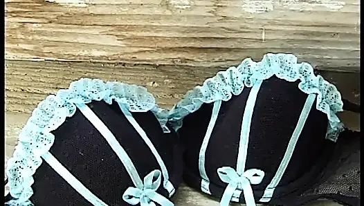 İki fahişe kıçından sert alıyor