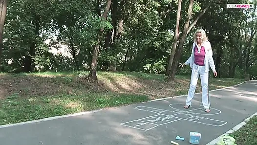 Что мне лучше, круглая лапка или мясистый член