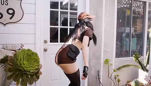 Antarkan kontol itu! Cewek-cewek pejuh pakai strap-on