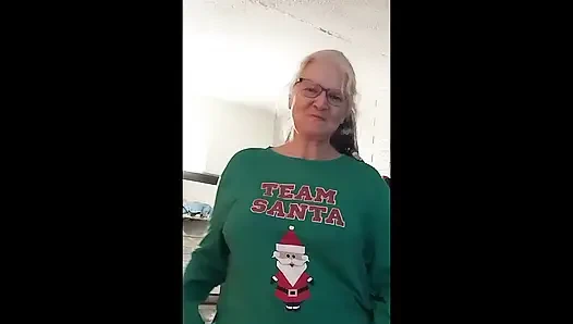 5 menit milf panas menjadi nakal. Aku lagi asik masturbasi dan nyepong kontol sampai toketku menganga lebar!