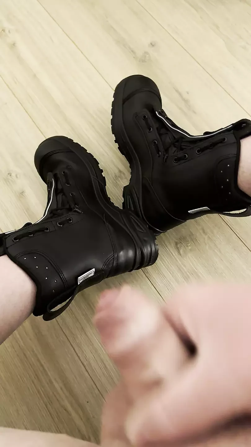 Wixxen auf meine neuen HAIX Airpower XR1
