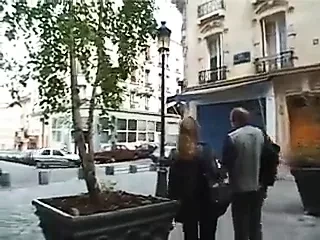 Bkr 哦，我的上帝，她太他妈可爱了！
