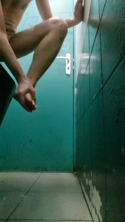 He penetrates a giant dildo in her little ass | Clip 3