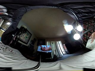 Lizzy Yum VR - allenamento a doppia penetrazione # 1