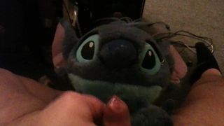 Stitch recebe mais porra