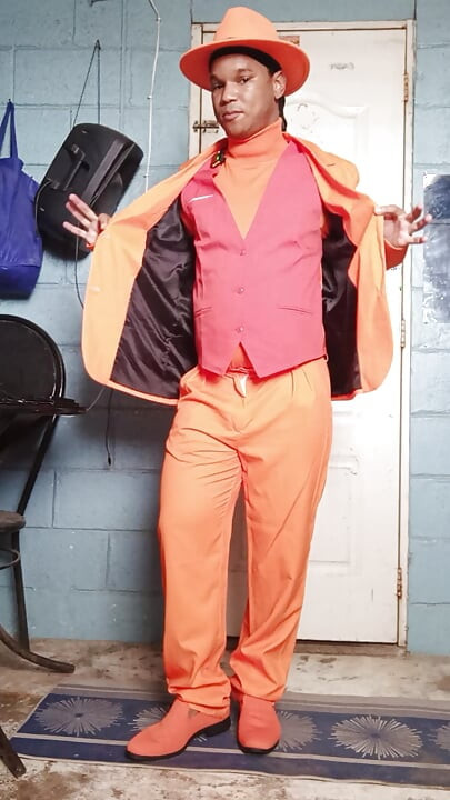 Klassisk oransje dress