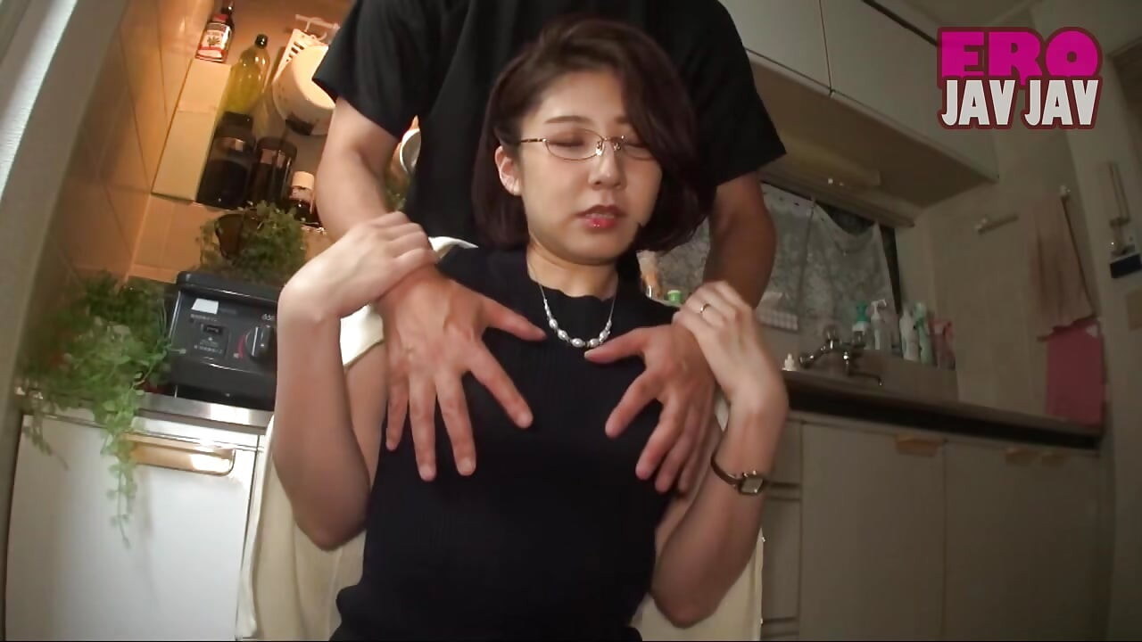 Sadık evli kadın Miori Nikaido ile iki dilli tutku. - 1