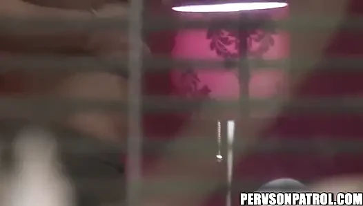 Pervs on patrol - halie james dan aimee addison selingkuh dari pacar mereka satu sama lain