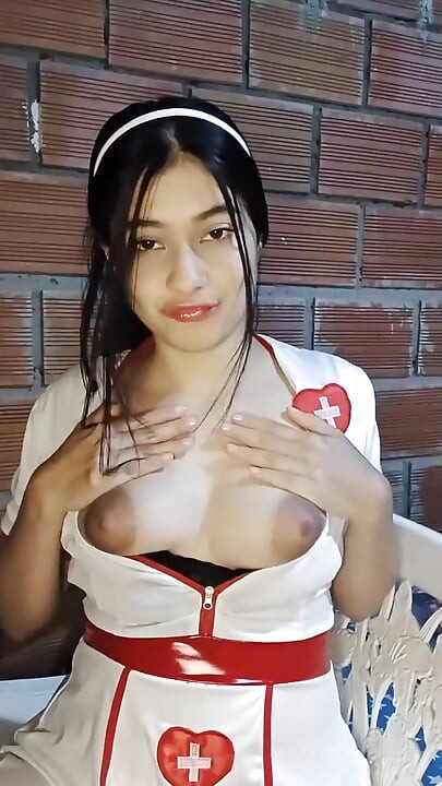 Saya melihat adik ipar saya melancap dan kemudian kita berkongkek dengan sedap