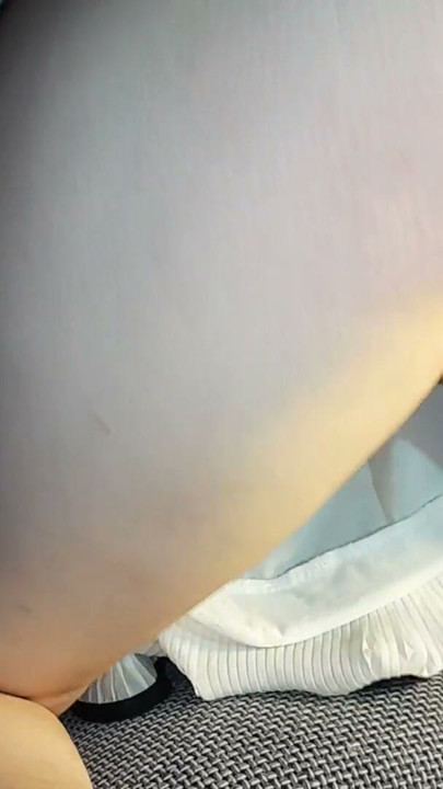 Huge pear in | Clip 1