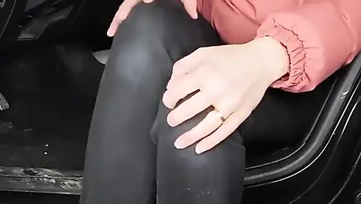 Tentu saja aku pipis di sana