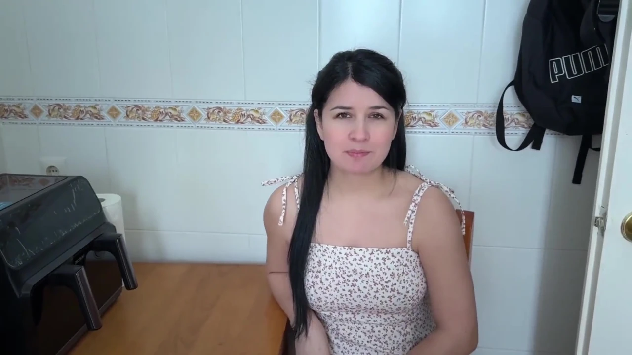 Komşum evime bir bardak şeker içmeye geliyor