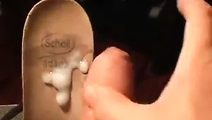 Bir okul sandalına cumming