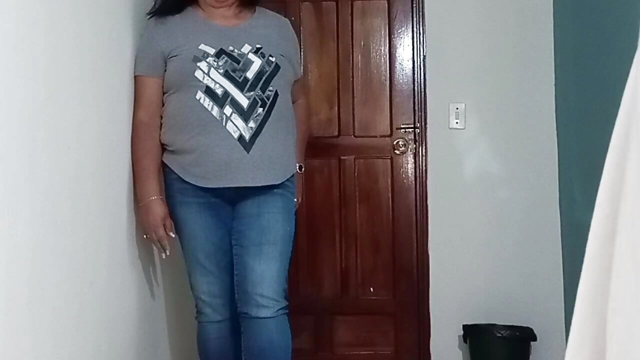 Seducing my wife's mother while she's at work