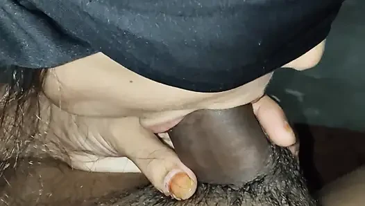 18 yaşındaki kız ilk kez götten sikiliyor