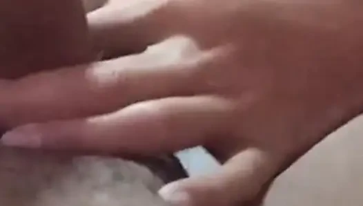 Sevgi dolu evli kadın sakso çekiyor