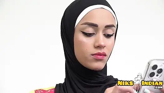 Muslim Hijabi Teen Sis Sucks BhaiJaan's Cock and Fucks