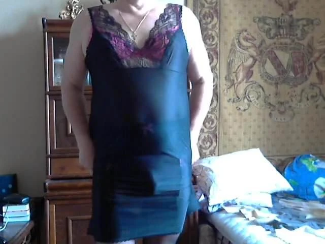 Lisa CD striptease